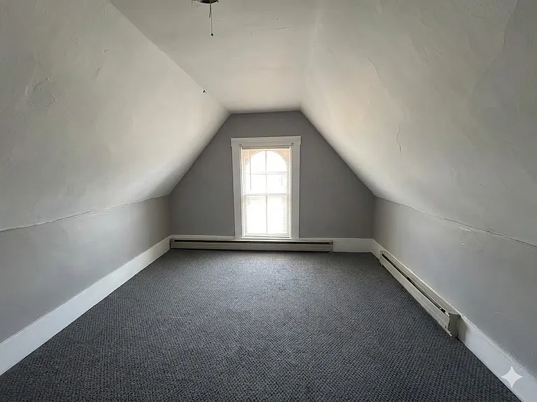 26 Cottage St — Photo 4