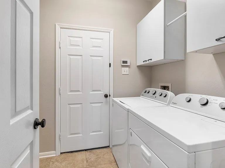 150 W Bristol Oak Cir — Photo 21