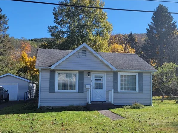 19 Champlain Ave, Cuba, NY 14727