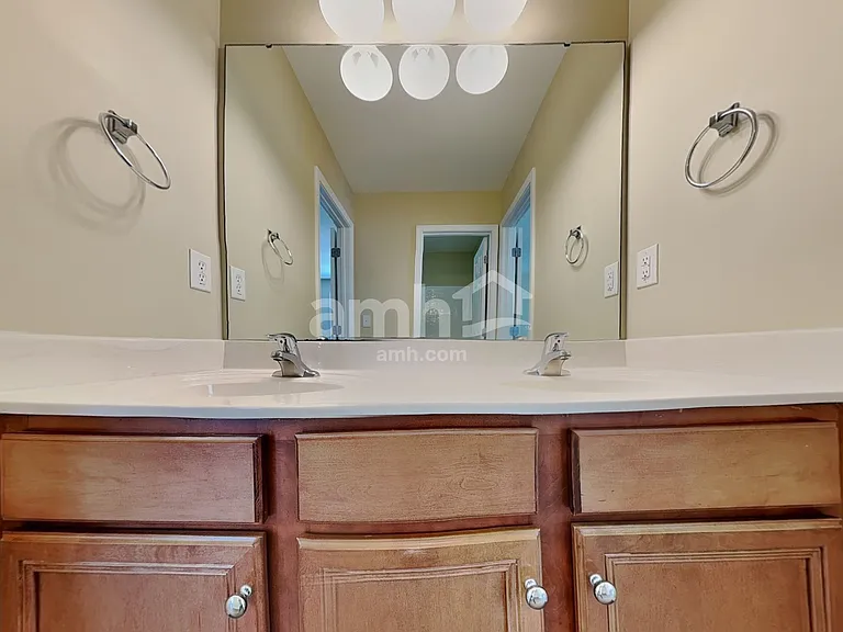 9413 Philbeck Ln — Photo 20