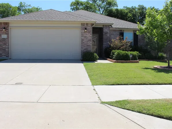 1713 Megan Creek Dr, Little Elm, TX 75068