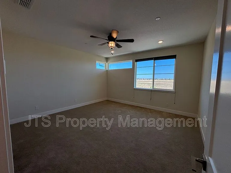 12086 Mircado Way — Photo 13