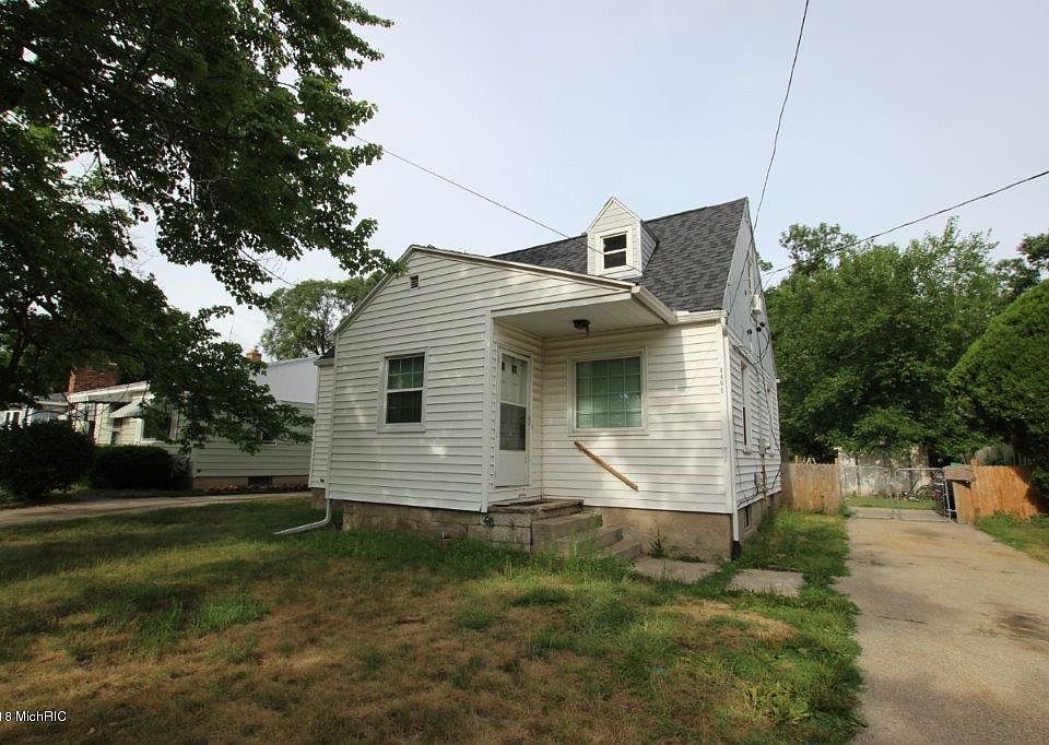 1st image of 4490 Madison Ave SE