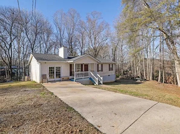 3441 Carolyn St, Gainesville, GA 30504