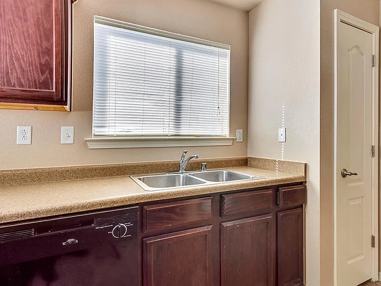 14302 Gil Reyes Dr #B — Photo 12