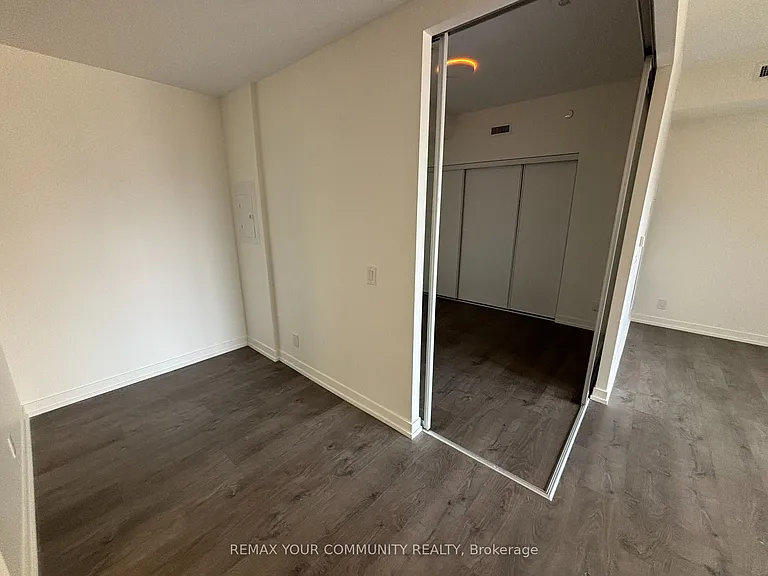 270 Dufferin St #601 — Photo 8
