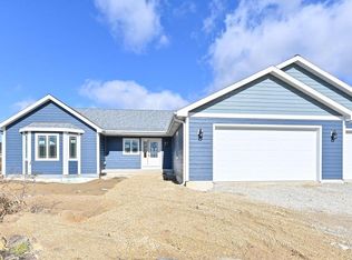 707 W Madison St, Jefferson, WI 53549