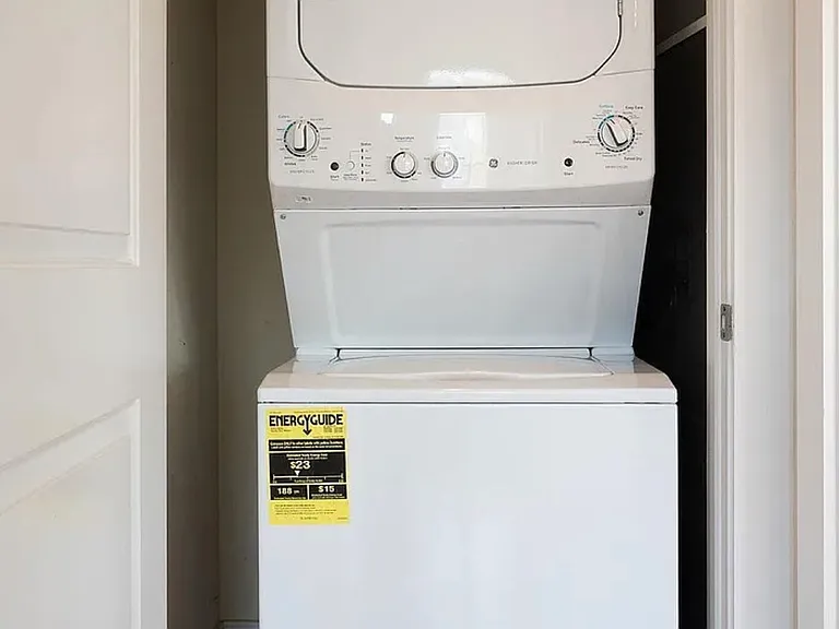 106 Colvin Aly #1 — Photo 8