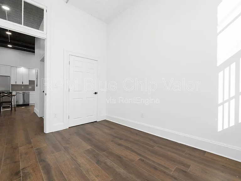 2151 Colerain Ave — Photo 8