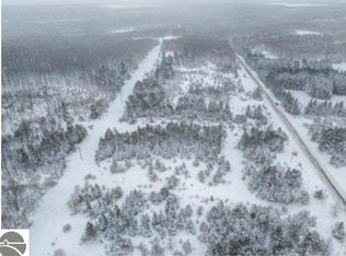 Traverse Rd, Thompsonville, MI 49683