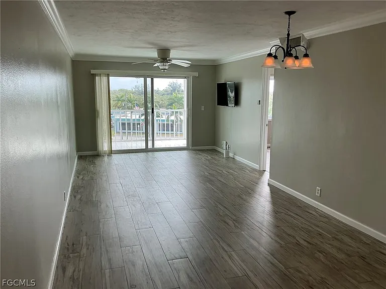 2885 Palm Beach Blvd #408 — Photo 40
