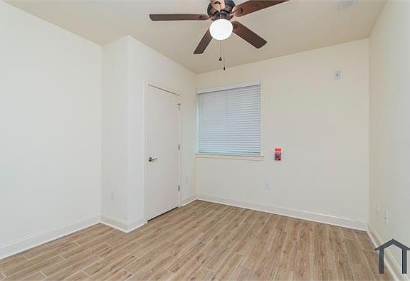 3rd image of 1908 N Marshall St #1