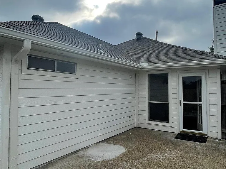 5412 Village Green Dr — Photo 20