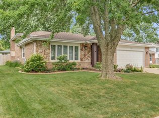 7001 Springside Ave, Downers Grove, IL 60516