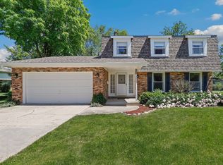 739 Carnation Ln, Matteson, IL 60443