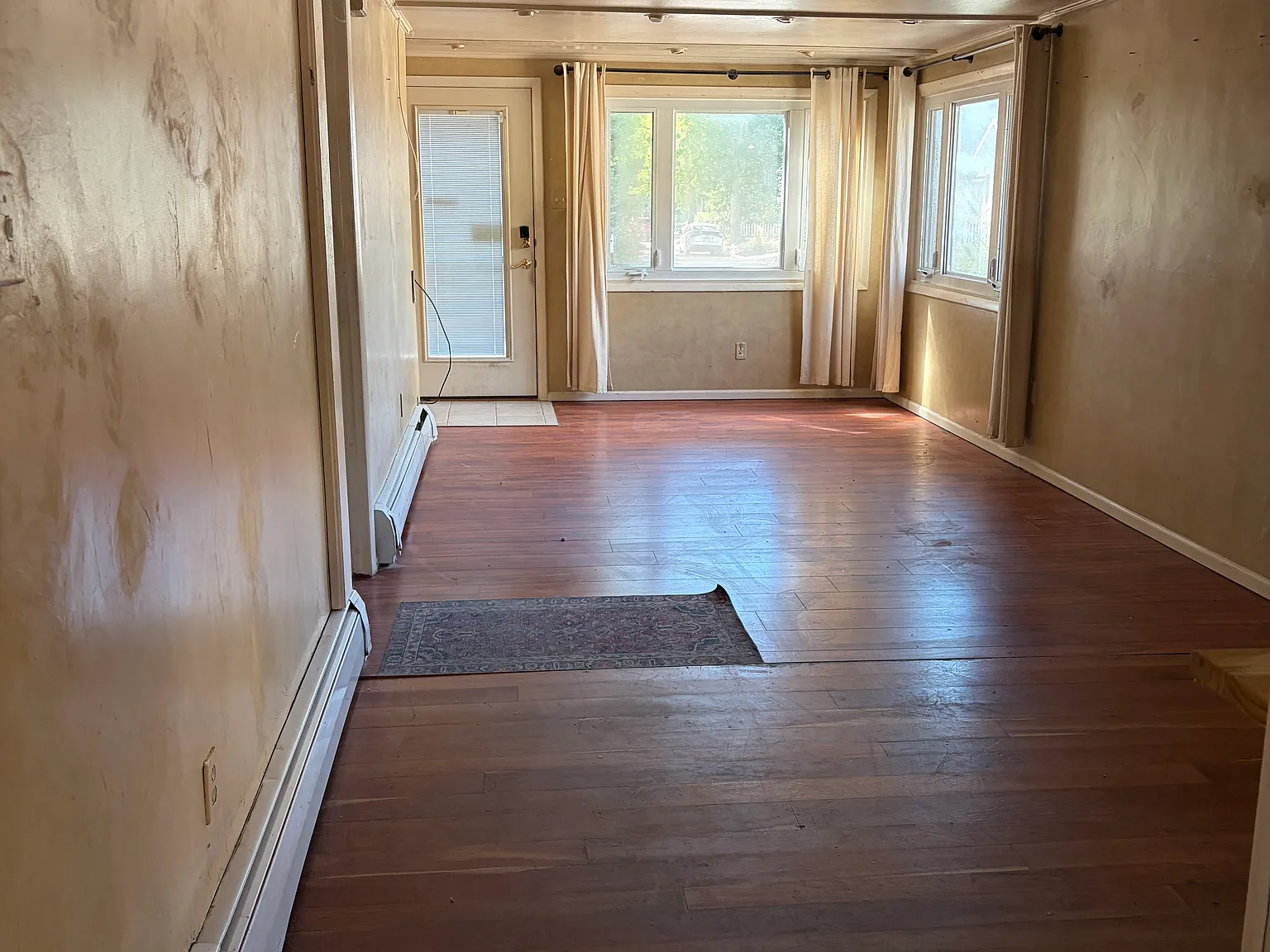 2 bed, 1023 sqft, $2,200 — Photo 4