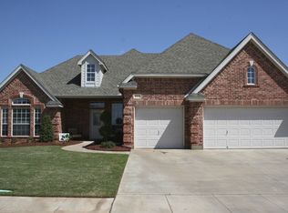 4921 Silver Crest Dr, Wichita Falls, TX 76310