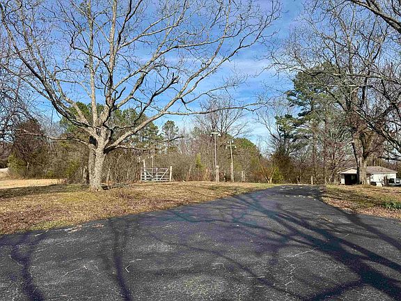 5th image of 6280 Hawk Pride Mountain Rd