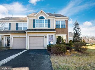64 Honey Locust Ln, Newtown, PA 18940