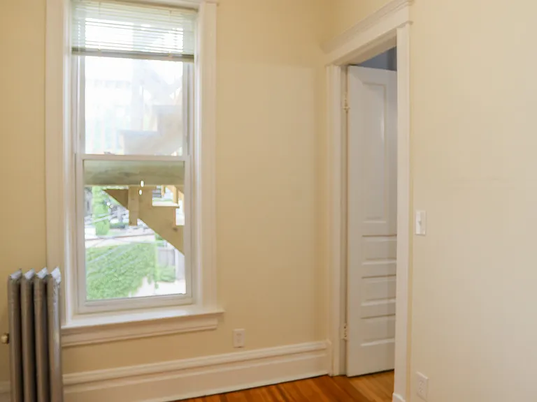 1844 W Grace St #1 — Photo 12