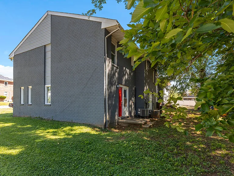 4711 Navarro Ave — Photo 28