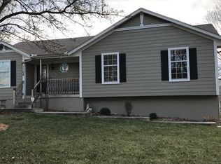 1108 NE Quail Walk Dr, Blue Springs, MO 64014