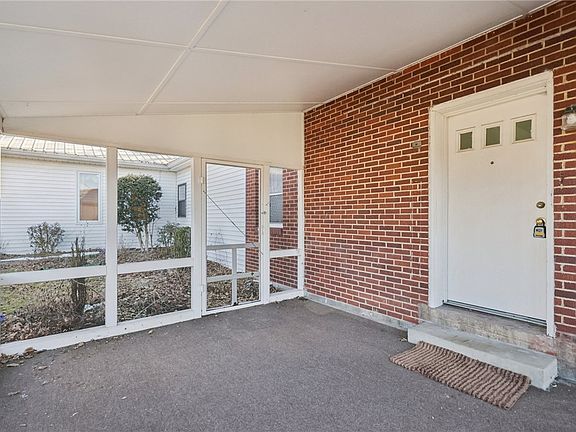 2nd image of 509 1st Street Ext