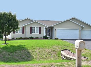 11178 Jasmine Dr, Roscoe, IL 61073