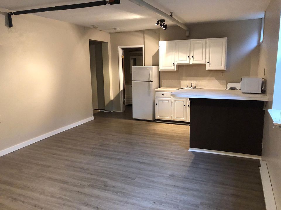 1st image of 5003 15th Ave NE APT E