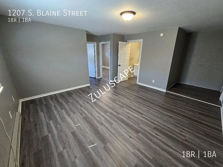 1207 S Blaine St — Photo 8