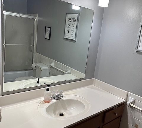 4th image of 2319 Deerwood Dr