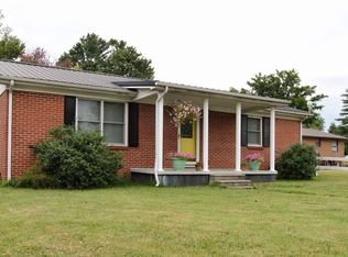 407 Hill St, Livermore, KY 42352