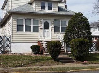 438 E 54th St #1, Elmwood Park, NJ 07407