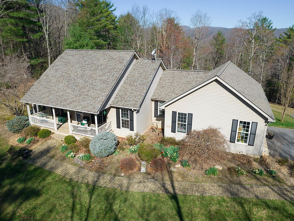 1st image of 225 Snakefoot Ln