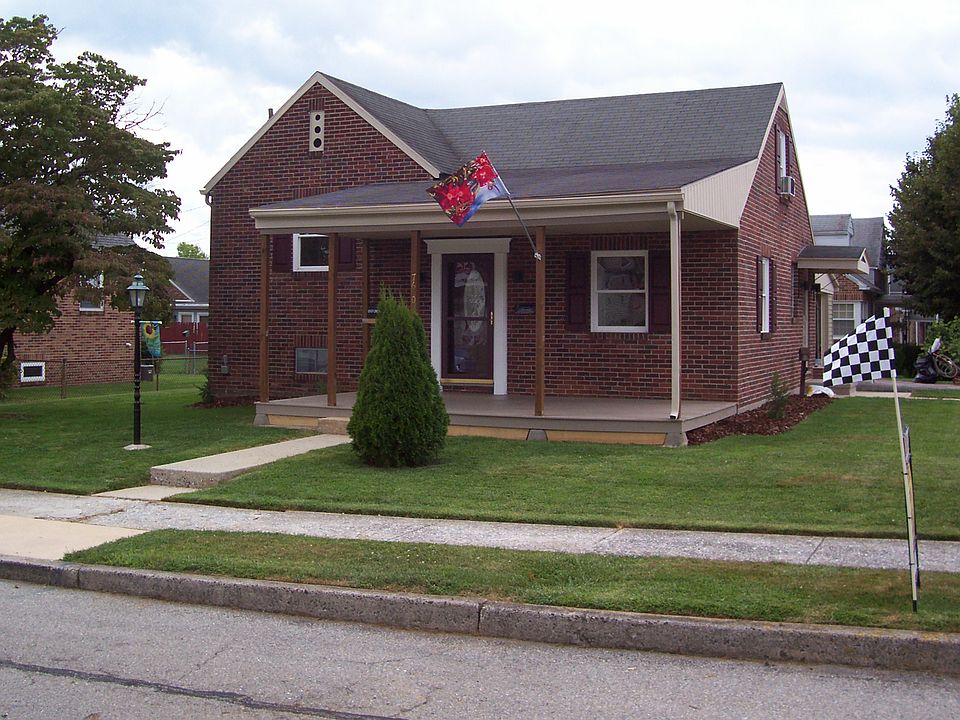 760 Carl St. York PA 17404