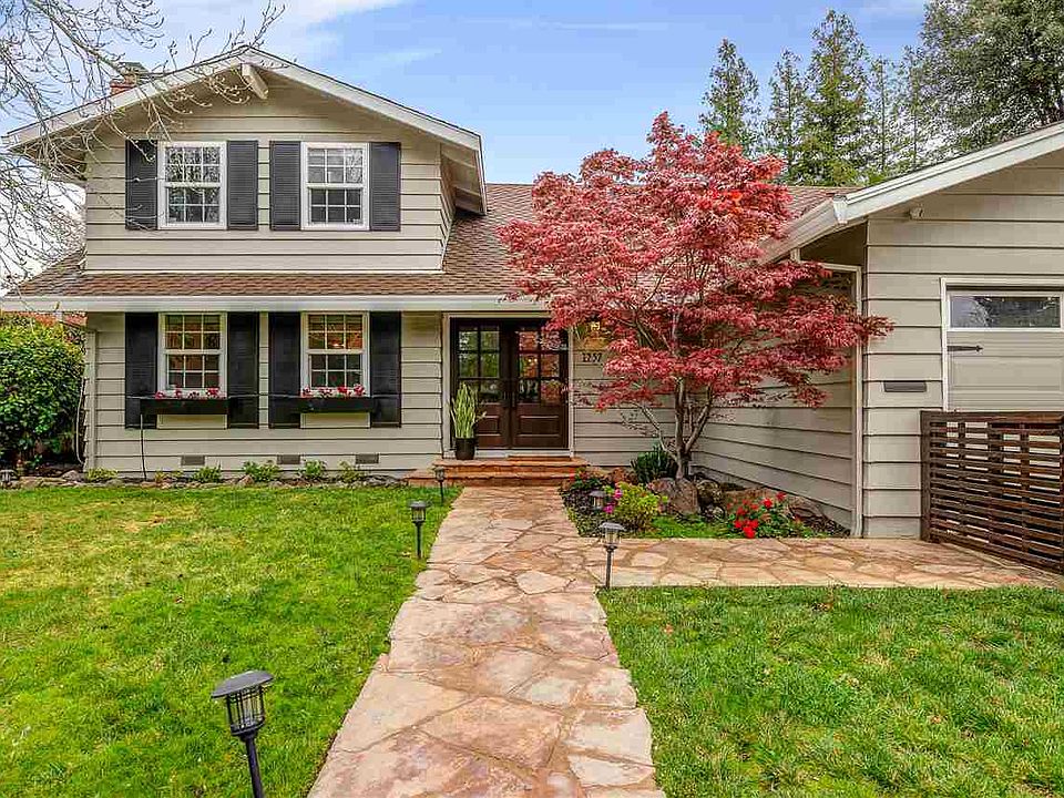 2nd image of 1757 Camino Verde