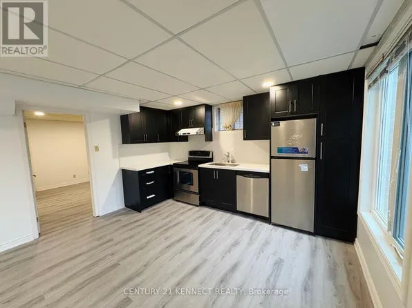 33 Somerset Cres #Basement, Richmond Hill, ON L4C 8N5