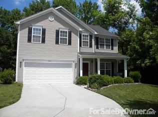 3830 Cameron Creek Dr, Matthews, NC 28105