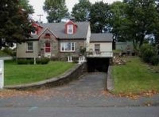 374 Wall St, Meriden, CT 06450