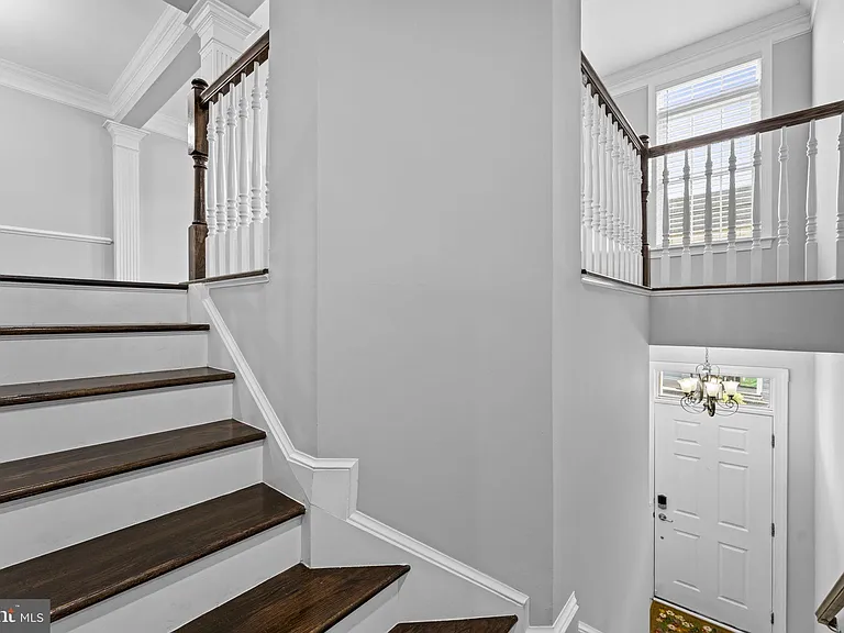 21268 Park Grove Ter — Photo 4