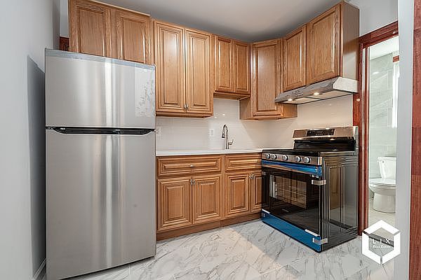 1st image of 28 E 31st St #1R