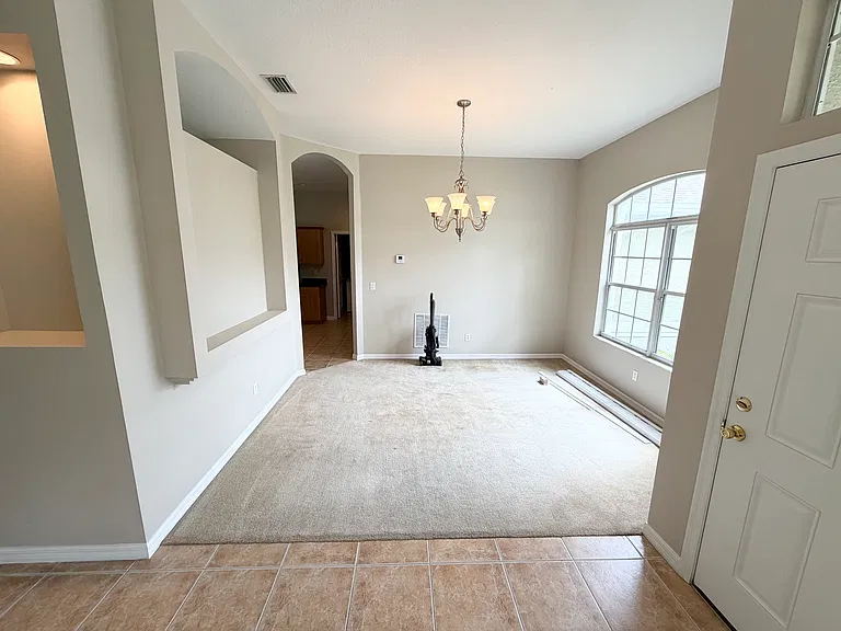 6802 Stoneheath Ln — Photo 3