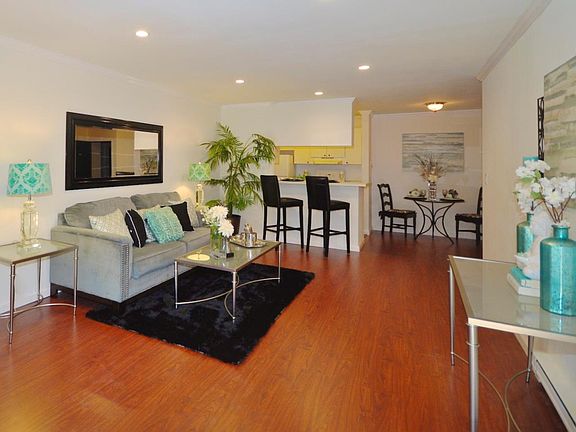 5th image of 371 Imperial Way APT 103