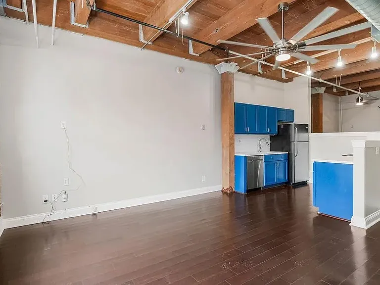 700 Broadway Blvd #406 — Photo 13