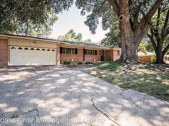 2nd image of 1802 Montrose Dr