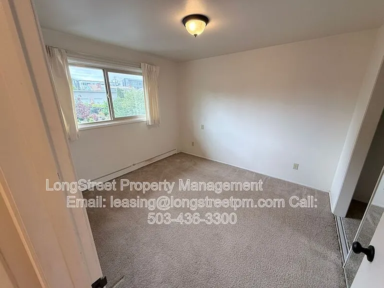 2620 NW Tyler Ave — Photo 15