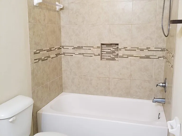 Bathroom in bedroom 1