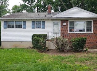 325 Lincoln Ave, Maple Shade, NJ 08052