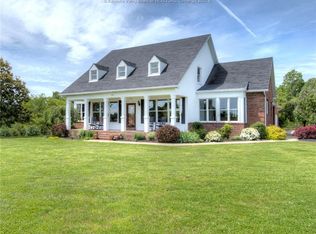 53 Windy Rdg, Milton, WV 25541