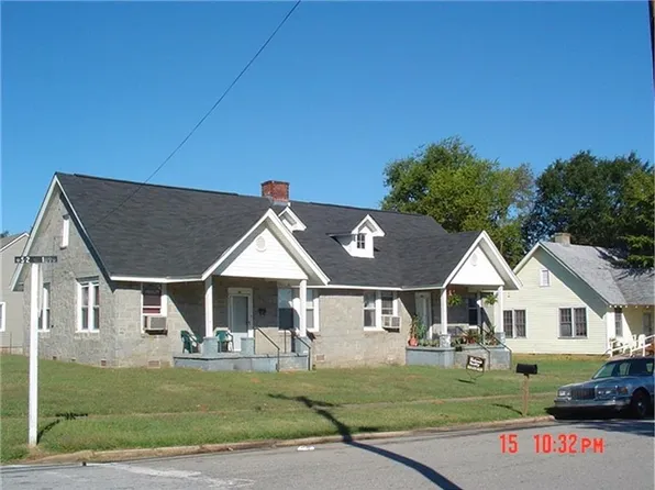 290 Oak St, Winnsboro, SC 29180